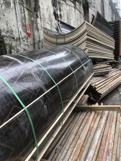 圓柱宅男视频在线播放